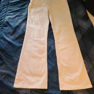 White Gloria Vanderbilt Size 6 Missy